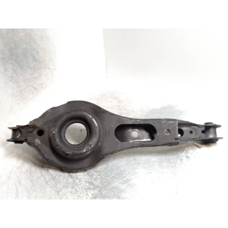 Recambio de brazo suspension inferior trasero derecho para volvo c30 2.0 16v cat referencia OEM IAM   