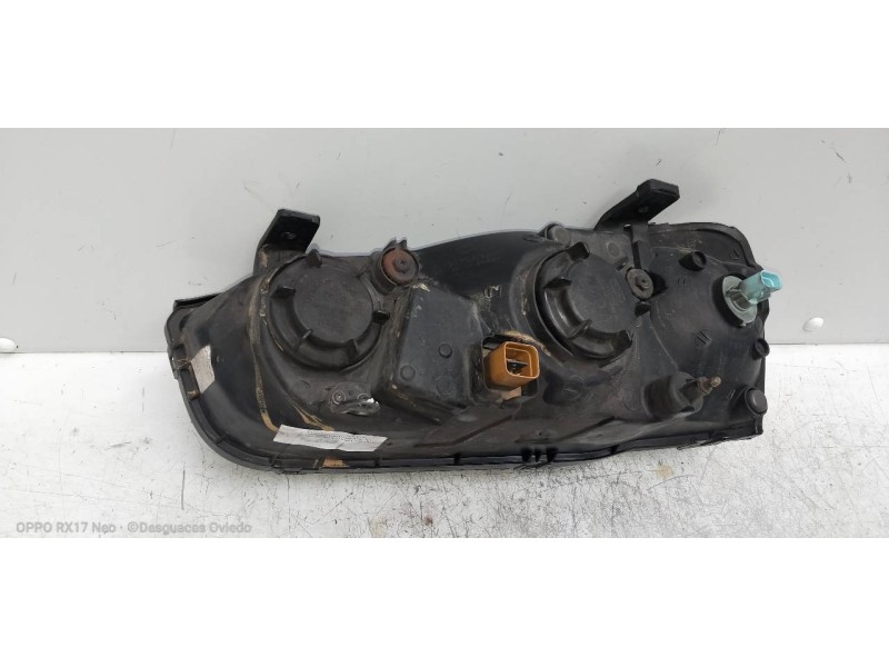 Recambio de faro derecho para hyundai elantra (xd) 1.6 comfort (5-ptas.) referencia OEM IAM 921022DXXX  