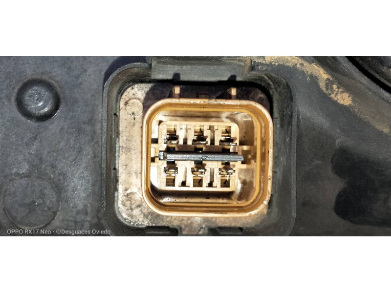 Recambio de faro derecho para hyundai elantra (xd) 1.6 comfort (5-ptas.) referencia OEM IAM 921022DXXX  