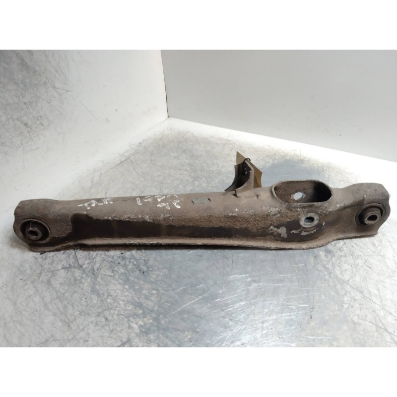 Recambio de brazo suspension inferior trasero derecho para volvo s40 berlina 1.9 diesel cat referencia OEM IAM   