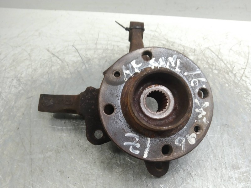 Recambio de mangueta delantera izquierda para renault megane i classic (la0) 1.6e rn referencia OEM IAM   