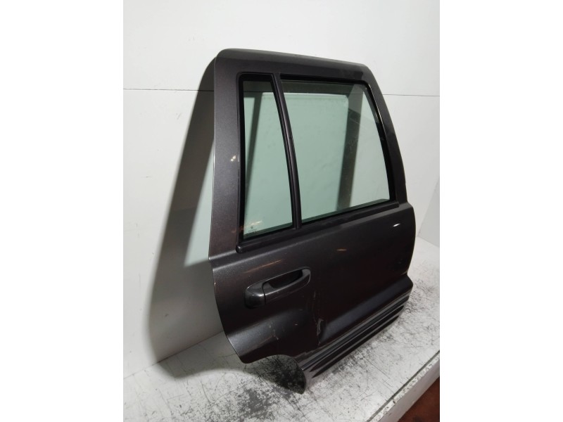 Recambio de puerta trasera derecha para jeep gr.cherokee (wj/wg) 2.7 crd laredo referencia OEM IAM   5P