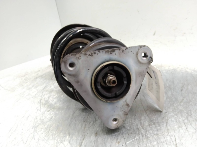 Recambio de amortiguador delantero derecho para renault clio iv 1.5 dci diesel fap referencia OEM IAM   