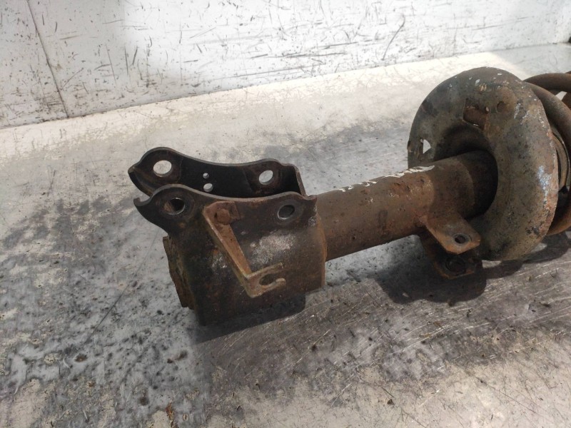 Recambio de amortiguador trasero izquierdo para audi coupe (8b3) 2.0 20v quattro referencia OEM IAM   