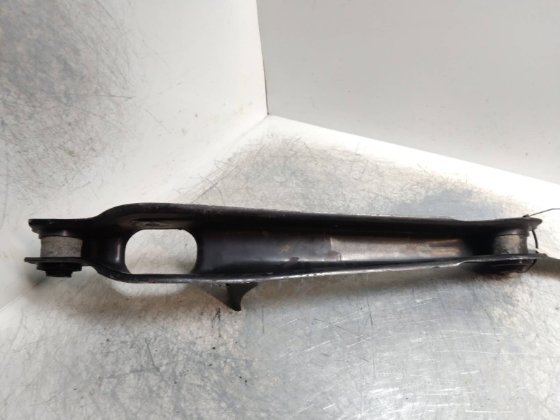Recambio de brazo suspension inferior trasero izquierdo para volvo s40 berlina 1.8 flexifuel cat referencia OEM IAM   