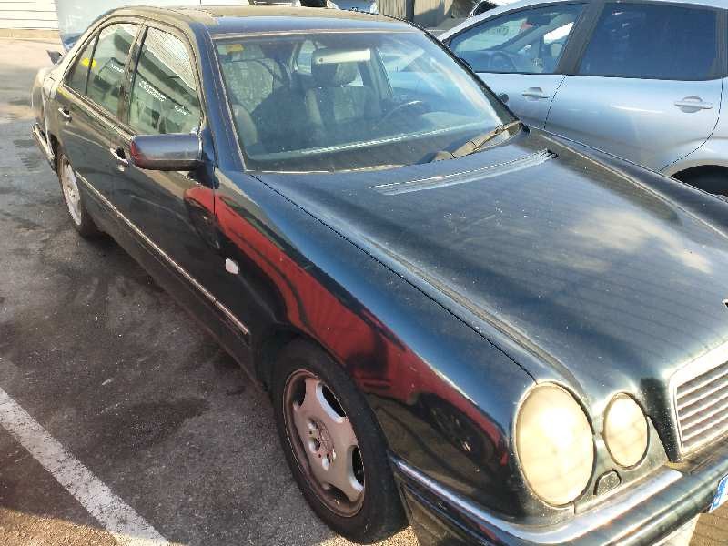 mercedes clase e (w210) berlina diesel del año 2001