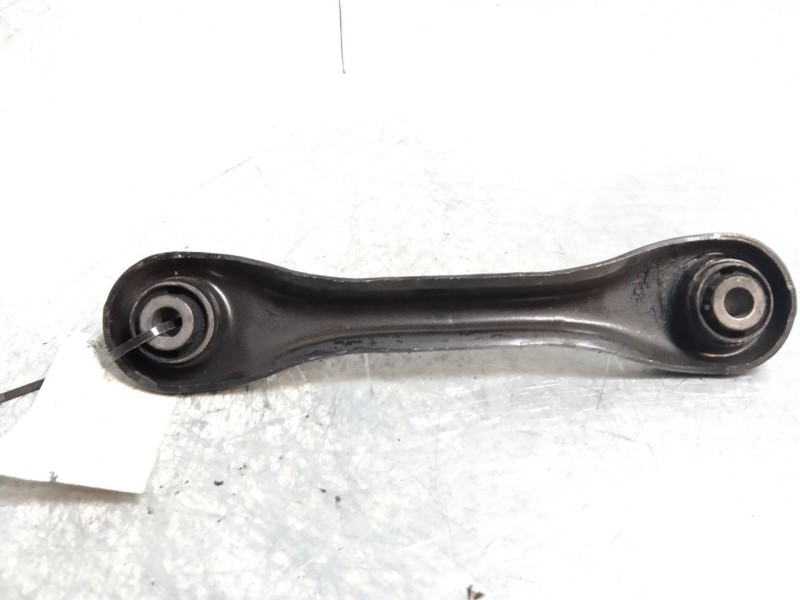 Recambio de brazo suspension superior trasero derecho para volvo s40 berlina referencia OEM IAM   