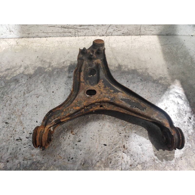 Recambio de brazo suspension inferior delantero izquierdo para audi coupe (8b3) 2.0 20v quattro referencia OEM IAM 895407159  