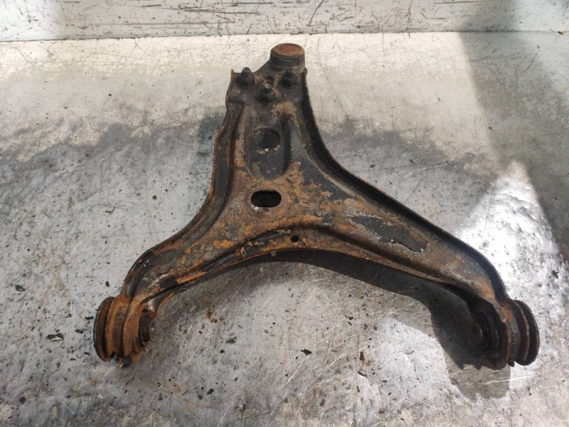 Recambio de brazo suspension inferior delantero izquierdo para audi coupe (8b3) 2.0 20v quattro referencia OEM IAM 895407159  