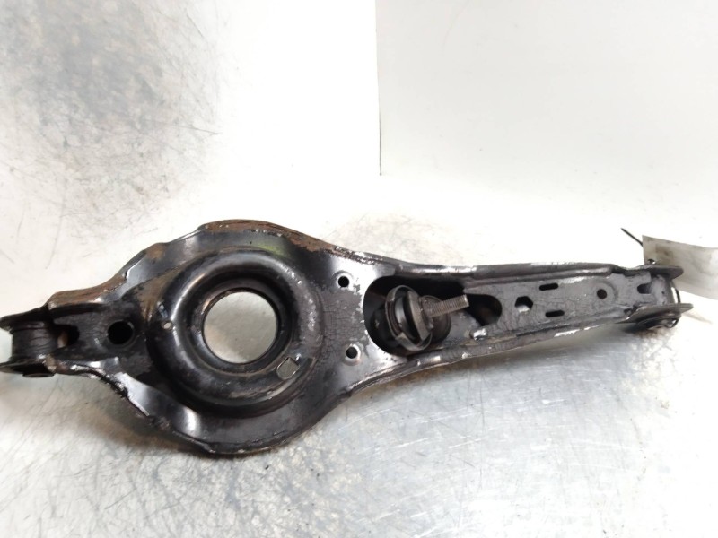 Recambio de brazo suspension inferior trasero derecho para volvo s40 berlina referencia OEM IAM   