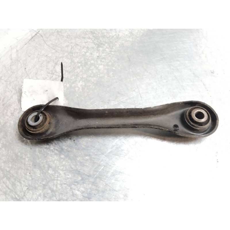 Recambio de brazo suspension superior trasero derecho para volvo s40 berlina 1.6 diesel cat referencia OEM IAM   