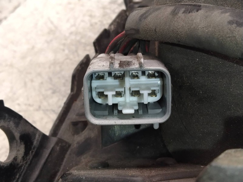 Recambio de faro derecho para subaru impreza g12 1.5 referencia OEM IAM   