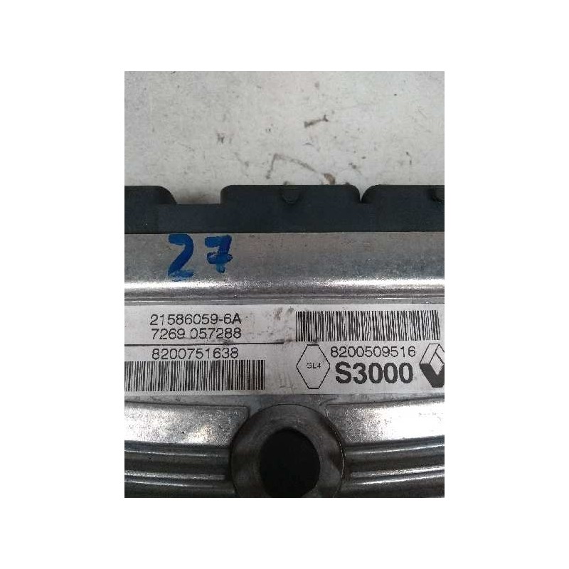 Recambio de centralita motor uce para renault megane ii berlina 5p 1.6 16v referencia OEM IAM 215860596A 8200509516 S3000 820075