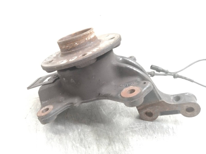 Recambio de mangueta delantera derecha para renault scenic iii dynamique referencia OEM IAM   