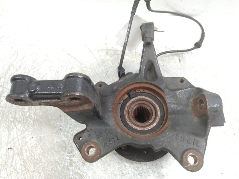 Recambio de mangueta delantera derecha para renault scenic iii dynamique referencia OEM IAM   