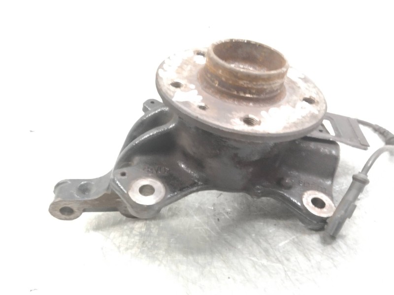 Recambio de mangueta delantera izquierda para renault scenic iii dynamique referencia OEM IAM   