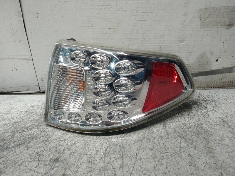 Recambio de piloto trasero derecho para subaru impreza g12 1.5 referencia OEM IAM   