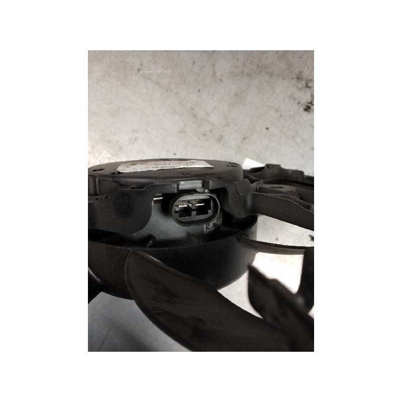 Recambio de electroventilador para renault megane iii sport tourer 1.6 16v e85 (etanol) referencia OEM IAM MM11153 214812415R VA