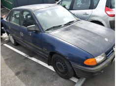 opel astra f berlina del año 1992