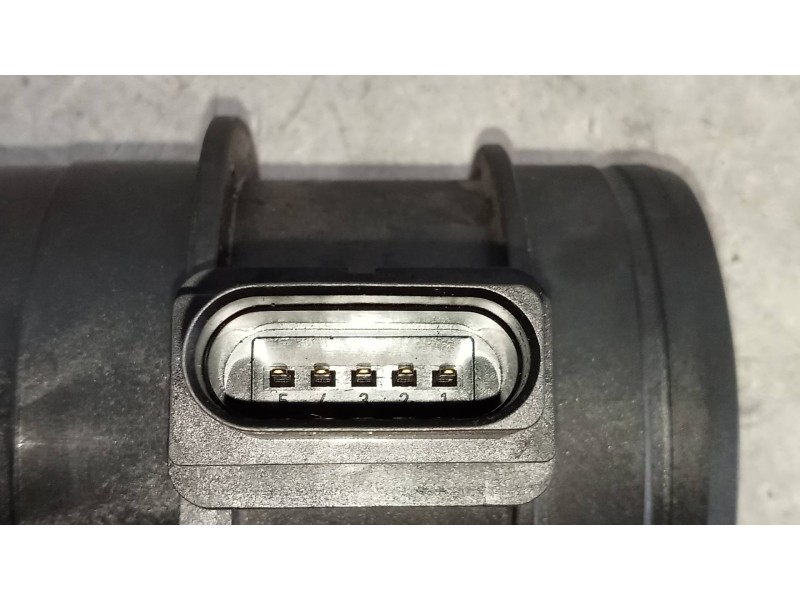 Recambio de caudalimetro para audi a6 berlina (4f2) 2.0 tdi referencia OEM IAM 0281002735 03G906461C 