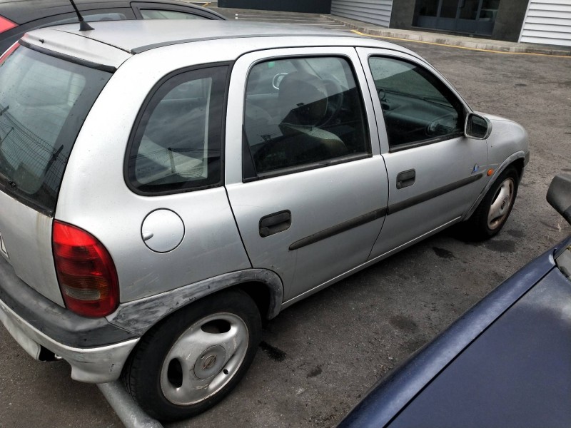 opel corsa b del año 1998