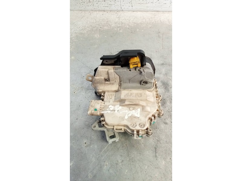 Recambio de motor cierre centralizado delantero derecho para audi a6 berlina (4f2) 2.0 tdi referencia OEM IAM 4F1837016E  