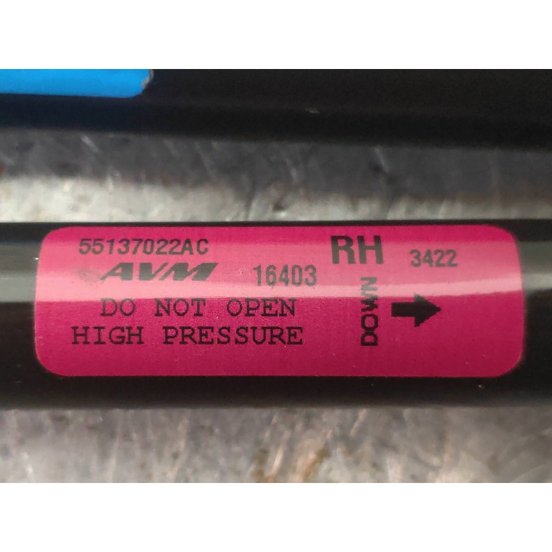 Recambio de amortiguadores maletero / porton para jeep gr.cherokee (wj/wg) 2.7 crd laredo referencia OEM IAM 55137022AC 55137023