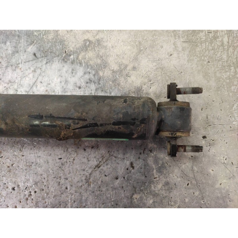 Recambio de amortiguador delantero derecho para jeep gr.cherokee (wj/wg) 2.7 crd laredo referencia OEM IAM P52088900AN  