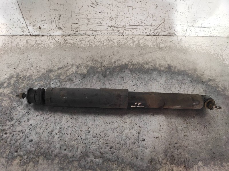 Recambio de amortiguador delantero izquierdo para jeep gr.cherokee (wj/wg) 2.7 crd laredo referencia OEM IAM P52088900AN  