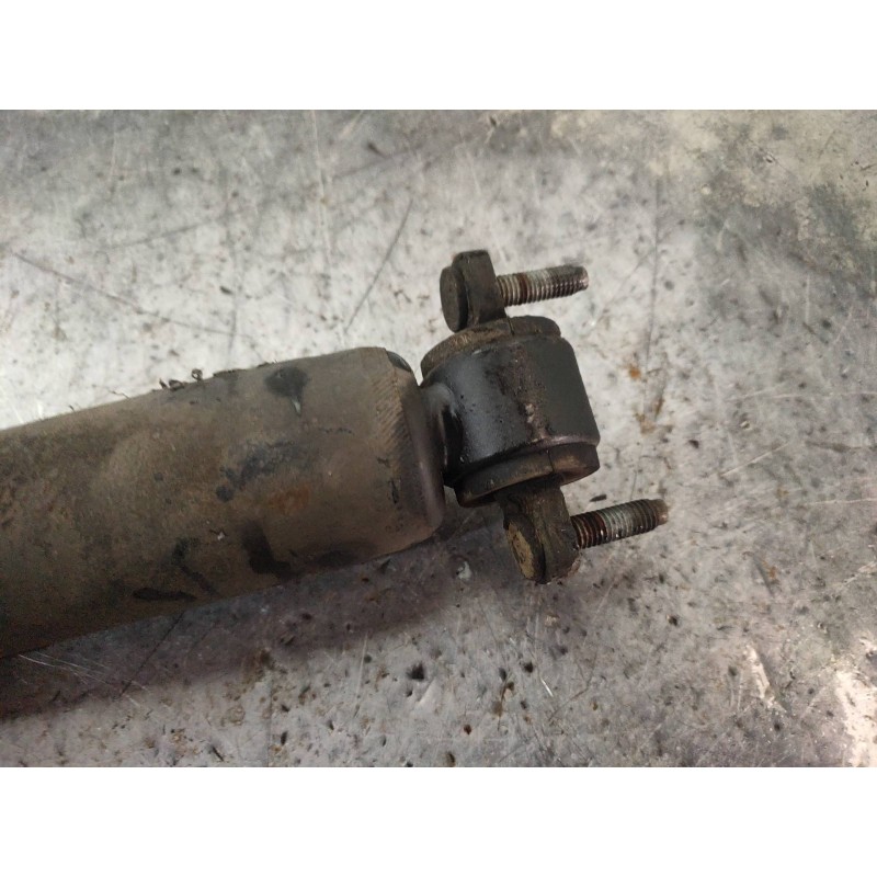 Recambio de amortiguador delantero izquierdo para jeep gr.cherokee (wj/wg) 2.7 crd laredo referencia OEM IAM P52088900AN  