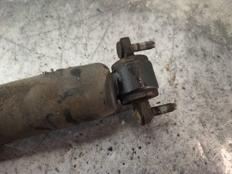 Recambio de amortiguador delantero izquierdo para jeep gr.cherokee (wj/wg) 2.7 crd laredo referencia OEM IAM P52088900AN  