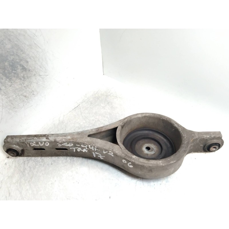 Recambio de brazo suspension inferior trasero izquierdo para volvo s80 berlina v8 awd summum geartronic referencia OEM IAM   