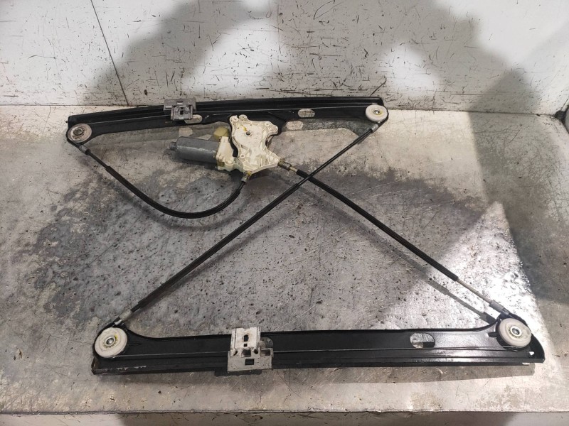 Recambio de elevalunas delantero izquierdo para mercedes vaneo (w414) furgoneta compacta cdi (414.700) referencia OEM IAM A41472