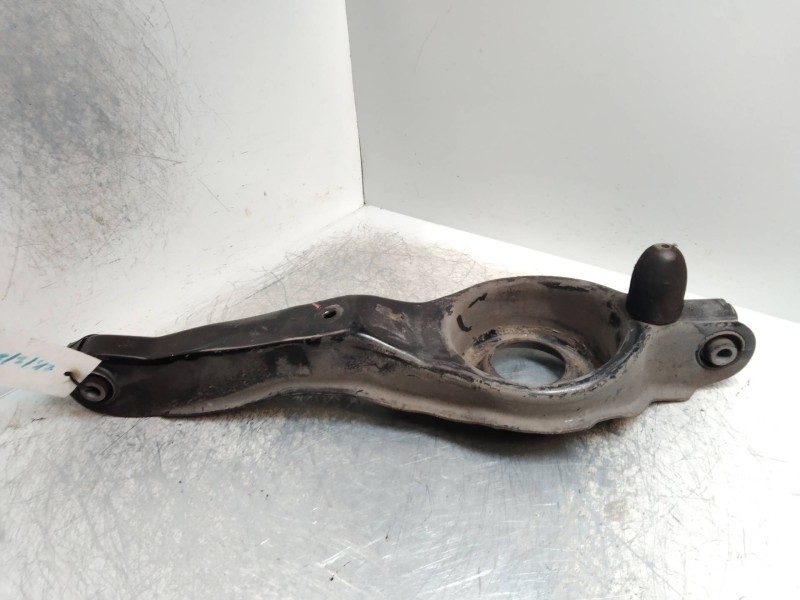 Recambio de brazo suspension inferior trasero izquierdo para volvo v50 familiar 2.0 diesel cat referencia OEM IAM   