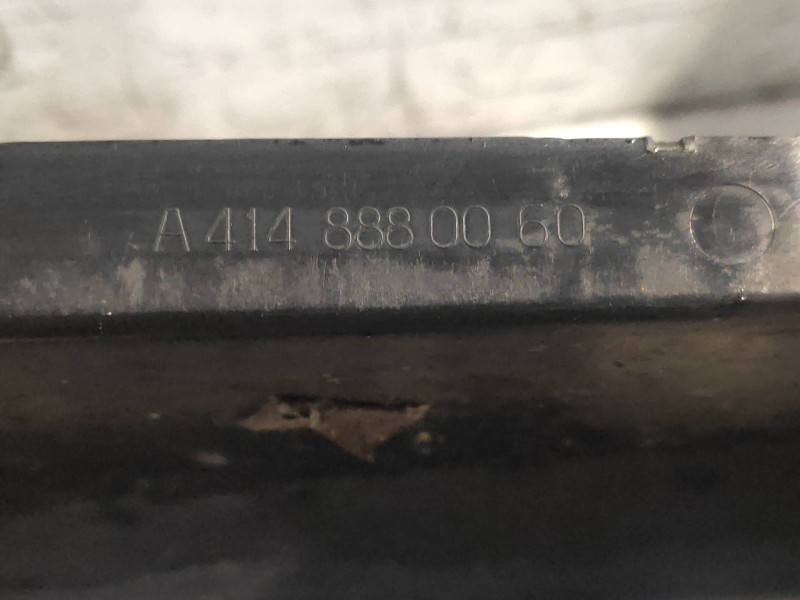 Recambio de rejilla delantera para mercedes vaneo (w414) furgoneta compacta cdi (414.700) referencia OEM IAM A4148880060  