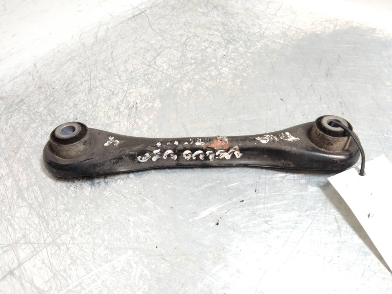 Recambio de brazo suspension superior trasero izquierdo para volvo v50 familiar 2.0 d kinetic referencia OEM IAM    Recambio de brazo suspension superior trasero izquierdo para volvo v50 familiar 2.0 d kinetic referencia OEM IAM