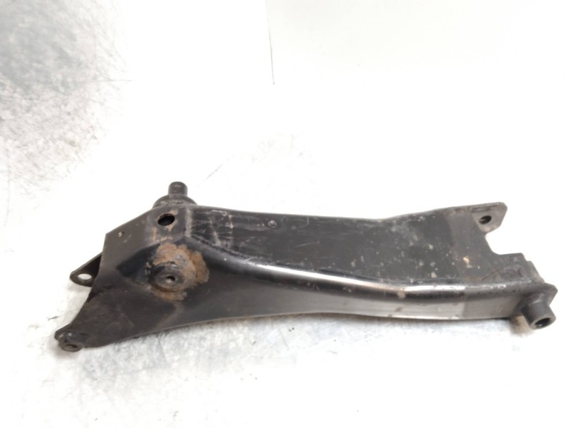 Recambio de brazo suspension superior trasero derecho para volvo v70 familiar 2.0 t referencia OEM IAM    Recambio de brazo suspension superior trasero derecho para volvo v70 familiar 2.0 t referencia OEM IAM