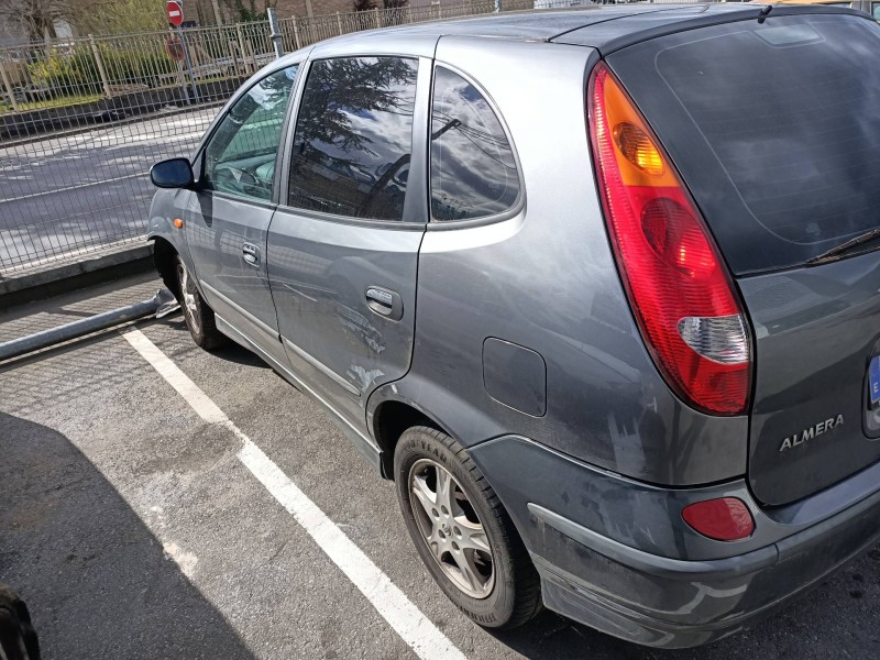 nissan almera tino (v10m) del año 2005