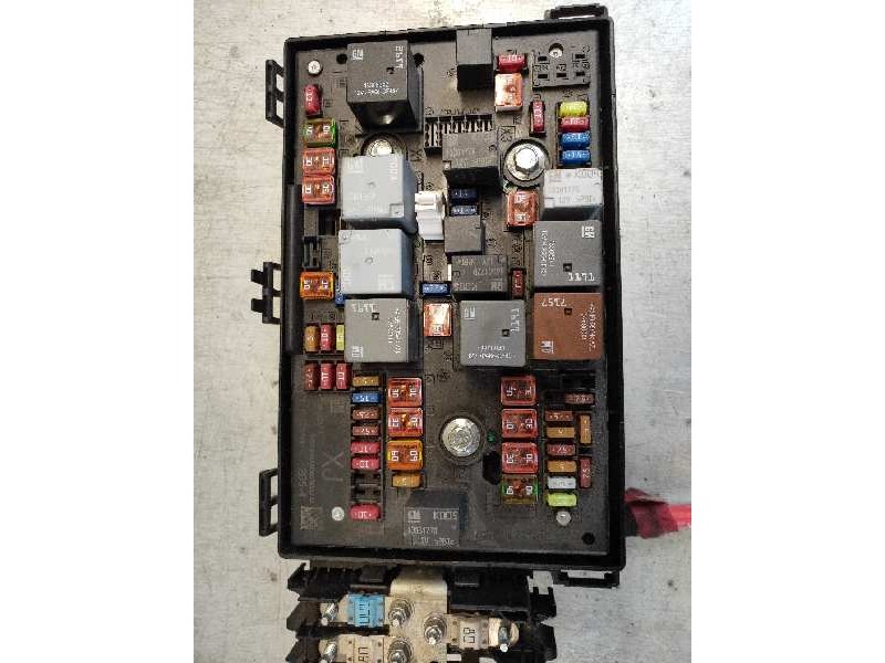 Recambio de caja reles / fusibles para opel astra j lim. cosmo referencia OEM IAM 13449211 1314 XJ 81 
