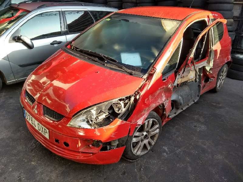 mitsubishi colt berlina 3 (cz) del año 2006