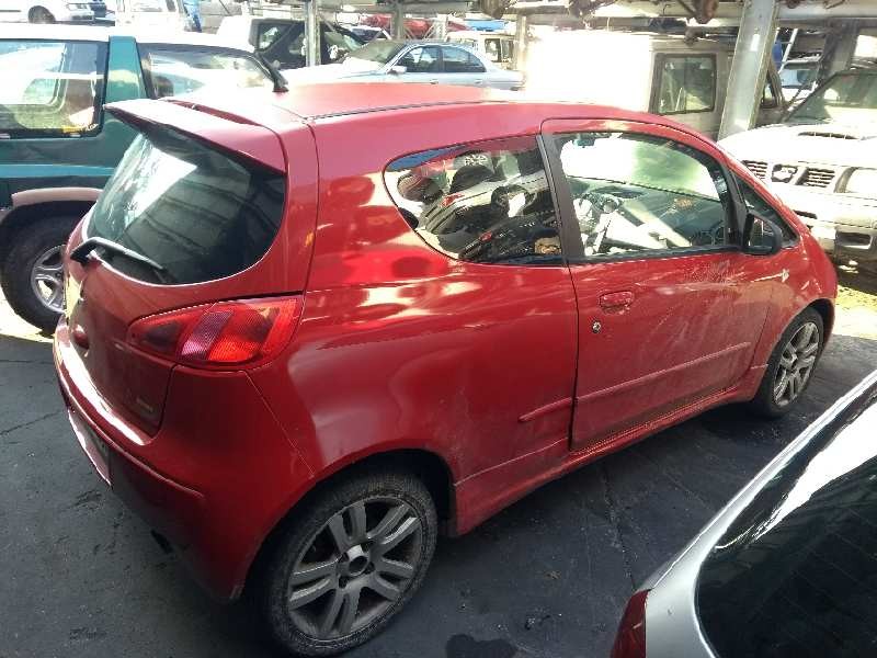 mitsubishi colt berlina 3 (cz) del año 2006