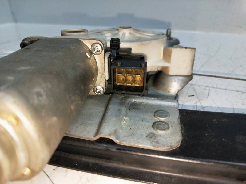 Recambio de elevalunas trasero derecho para saab 9-3 berlina 2.2 16v tid cat referencia OEM IAM 12788802  