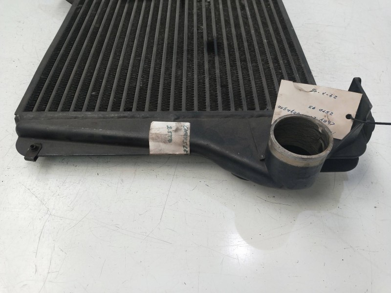 Recambio de intercooler para chrysler voyager (es) 2.5 turbodiesel referencia OEM IAM 4682528   Recambio de intercooler para chrysler voyager (es) 2.5 turbodiesel referencia OEM IAM 4682528
