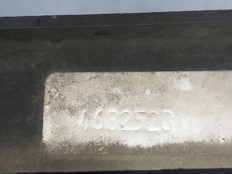 Recambio de intercooler para chrysler voyager (es) 2.5 turbodiesel referencia OEM IAM 4682528   Recambio de intercooler para chrysler voyager (es) 2.5 turbodiesel referencia OEM IAM 4682528