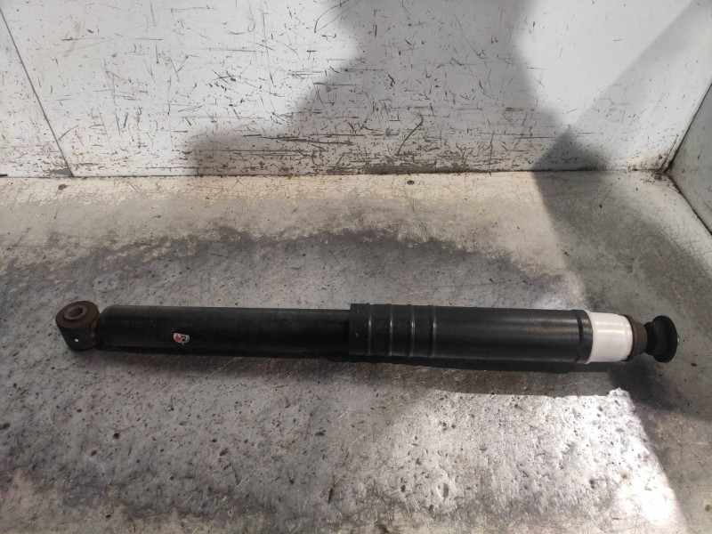 Recambio de amortiguador trasero izquierdo para renault zoe bose referencia OEM IAM 562108289R  