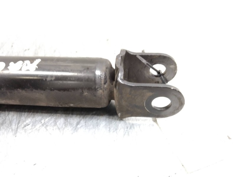 Recambio de amortiguador trasero para kia magentis 2.0 cat referencia OEM IAM    Recambio de amortiguador trasero para kia magentis 2.0 cat referencia OEM IAM