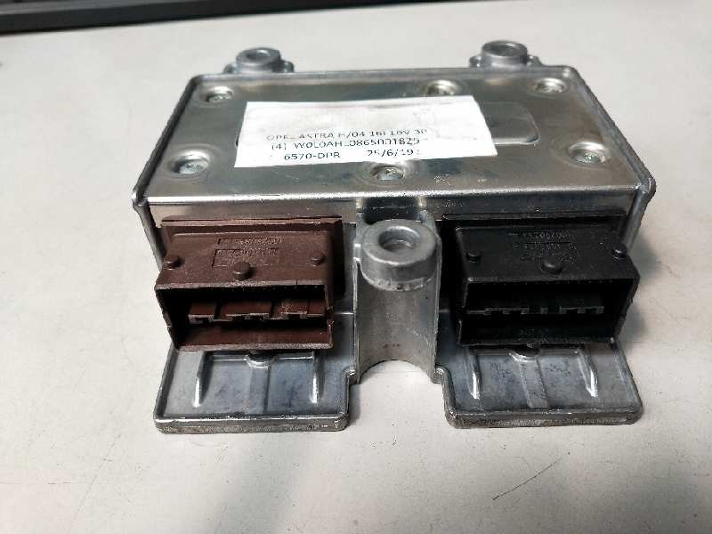 Recambio de centralita airbag para opel astra gtc cosmo referencia OEM IAM 327963935 13188854 