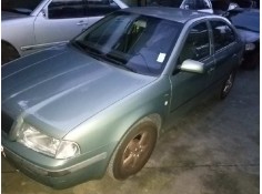 skoda octavia berlina (1u2) del año 2002