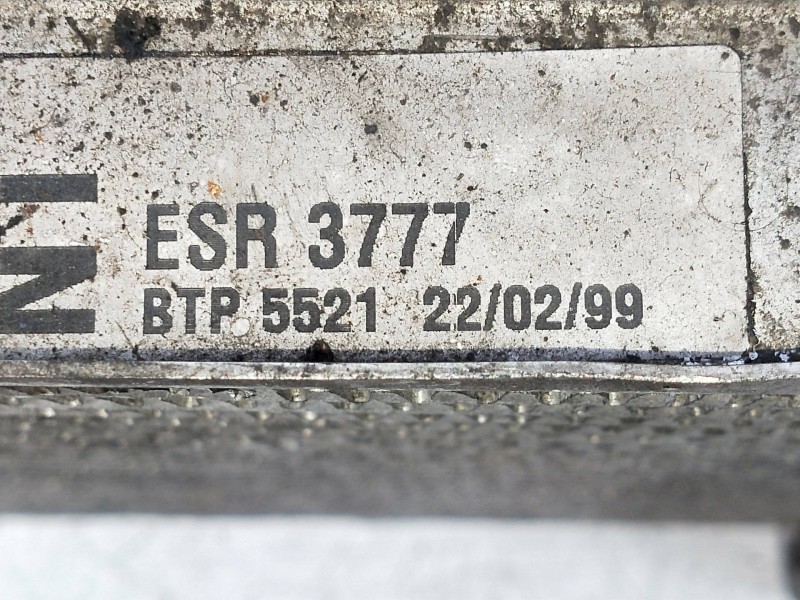 Recambio de intercooler para land rover discovery (lt) 2.5 turbodiesel referencia OEM IAM ESR3777  