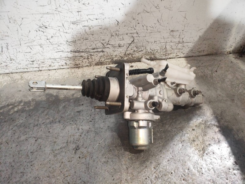 Recambio de bomba freno para renault zoe bose referencia OEM IAM 020471126200 460115213RB 